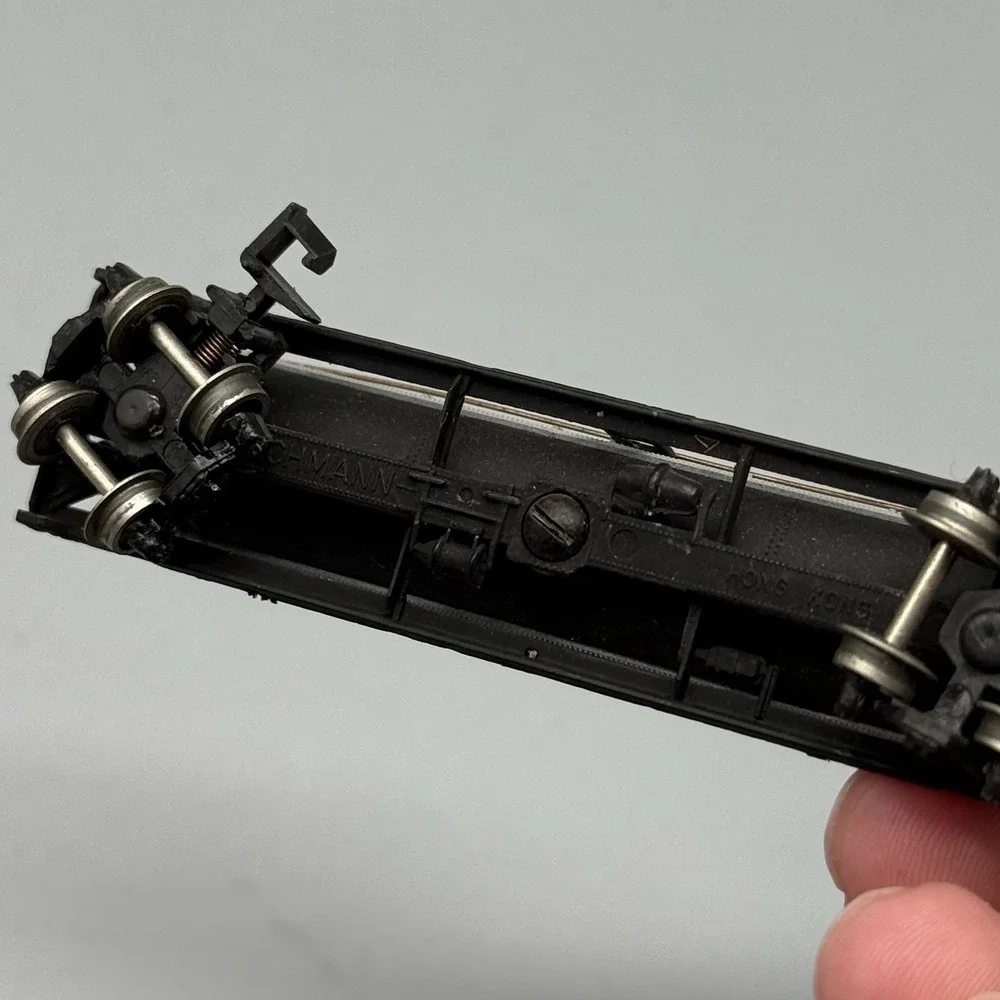 Vintage Bachmann N Scale Firestone GATX 30928 Tank Car Silver Freight Car
